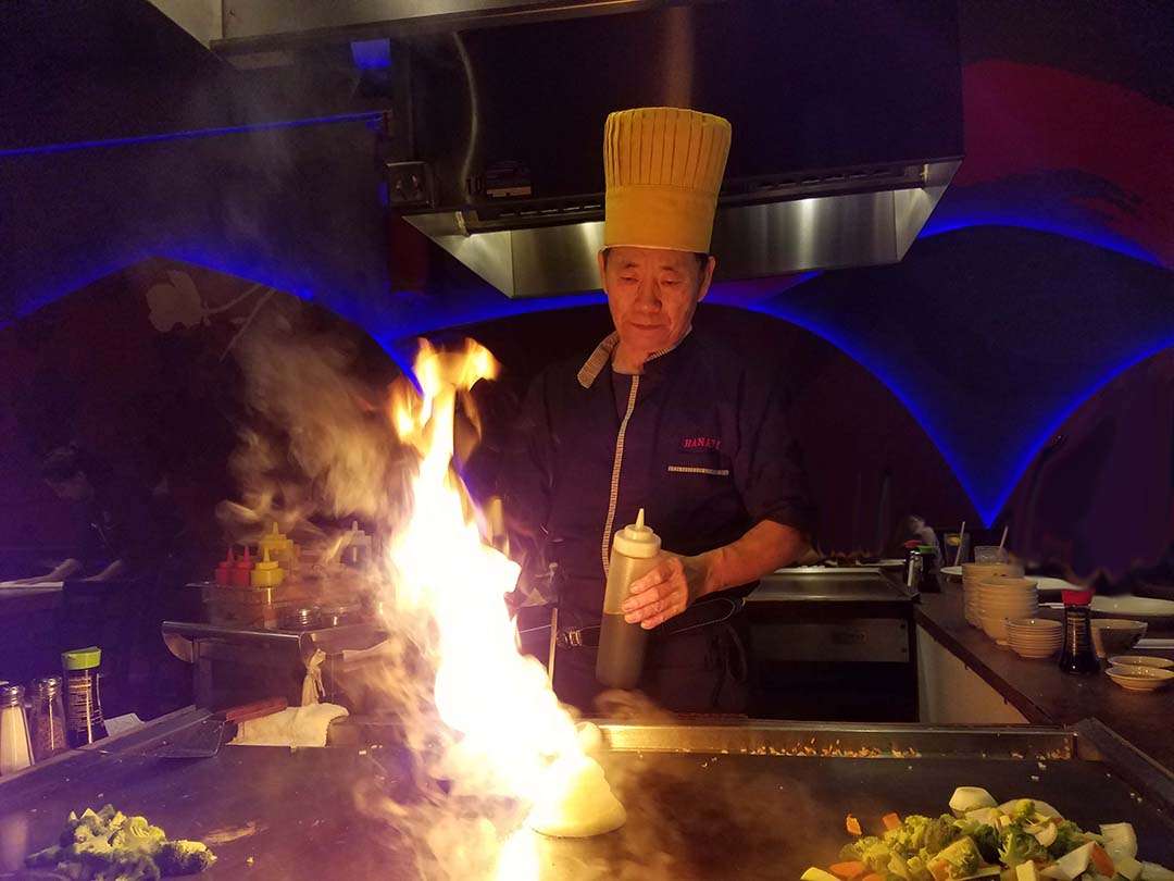 Girlfriends Asian Tour - Chef at a Japanese Restaurant