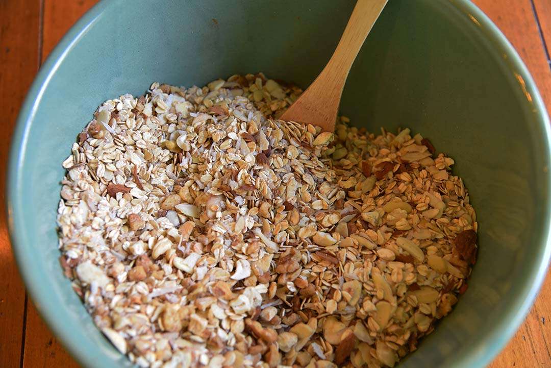 Tara's Homemade Granola - mix together dry ingredients