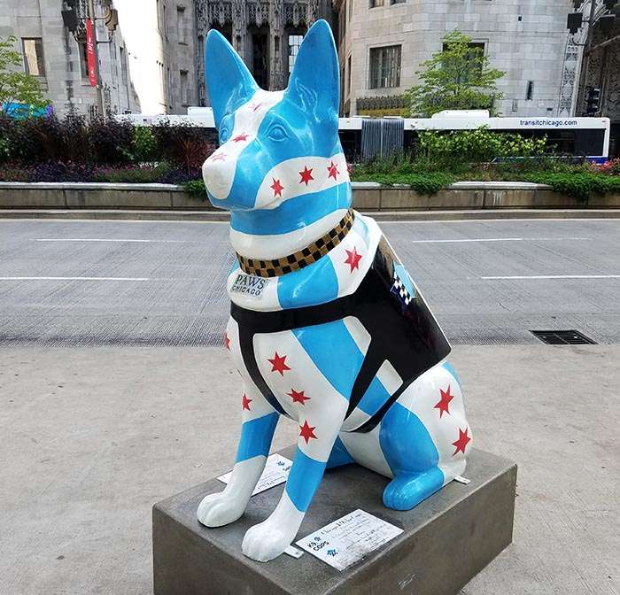 2017-09-30 Dog Statues in Chicago - dog 8